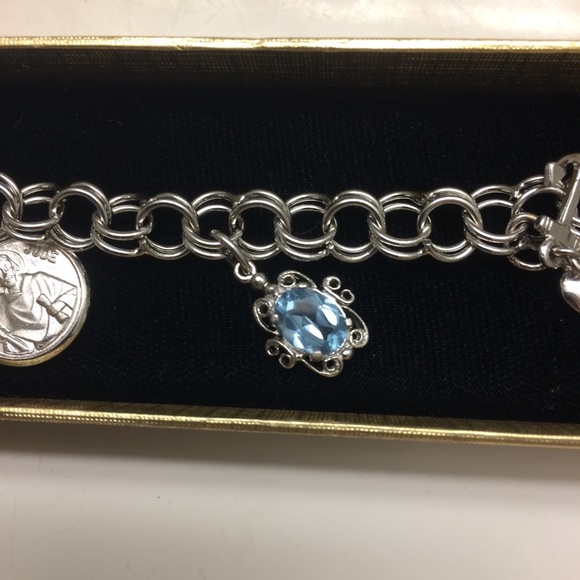 Vintage ROC Sterling Silver charm bracelet w/5 charms, centre charm aquamarine. - Picture 5 of 5